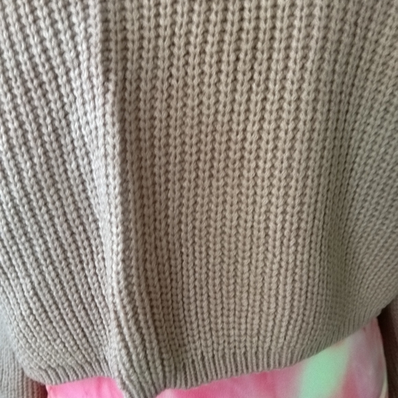 New Sz S/M cable knit turtle neck crop crisscross sleeves cold shoulder sweater - Picture 9 of 14